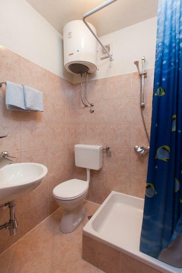 Apartmani Ivica Krzanic Podgora Exterior photo